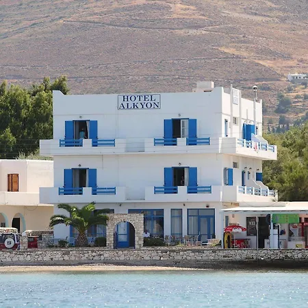Alkyon Hotel Paro